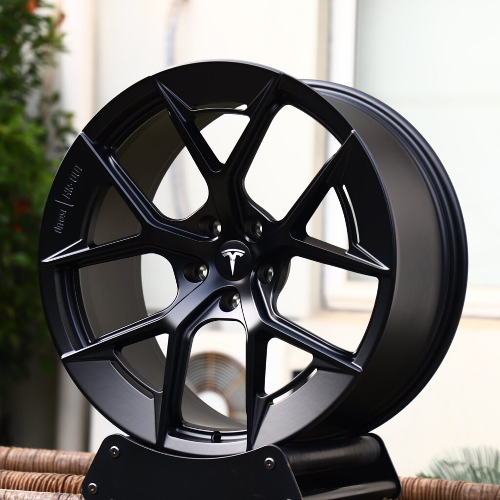 Tesla Model S wheels – Matte Silver 5 Y-Spoke, angled view
