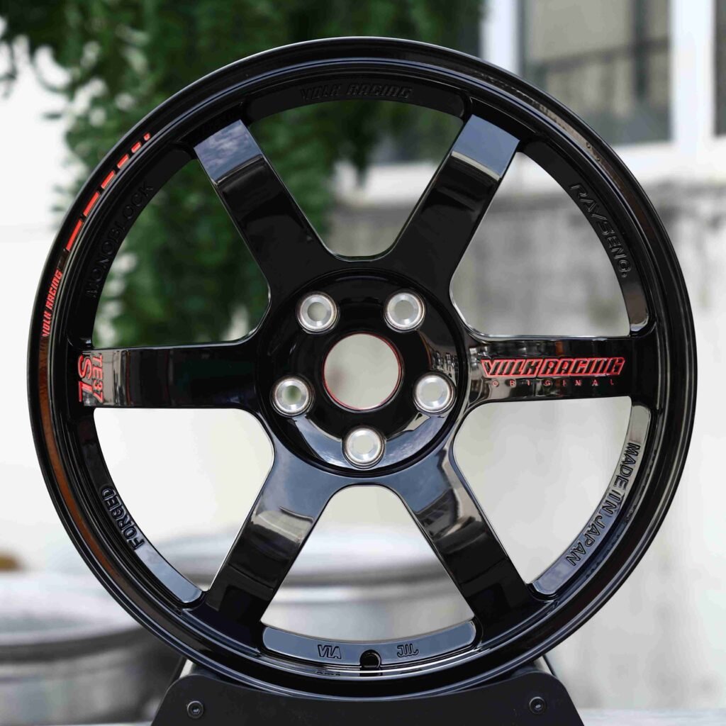 Toyota GR86 wheels – Matte Silver 6-Spoke, front view