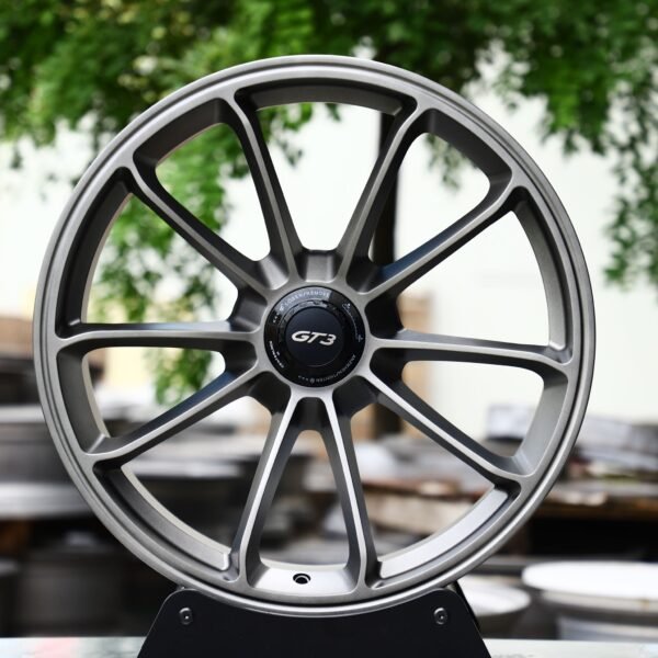 Porsche OEM-Style Matte Silver Center-Lock 10-Spoke Forged Wheels – Porsche 911 992 / 911 991 Fitment (5-Lug) Center-Lock forged wheel