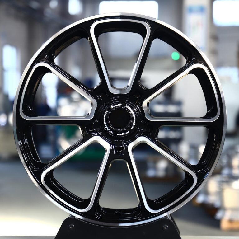Porsche 911 wheels – Matte Silver Center-Lock Petal Machined Face, front view