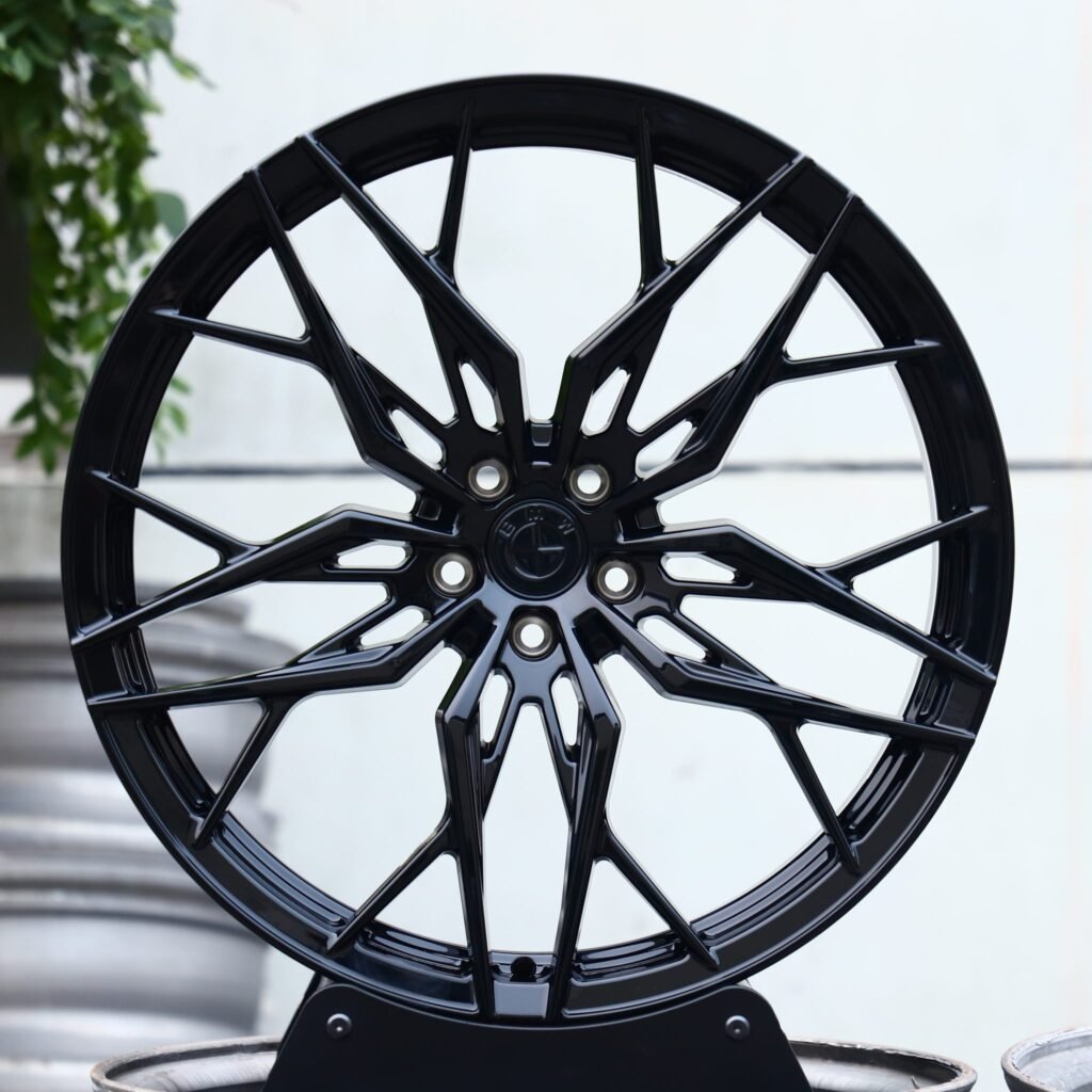 BMW M3 G80 wheels – Matte Silver Cross-Spoke (BMW OEM-Style), front view