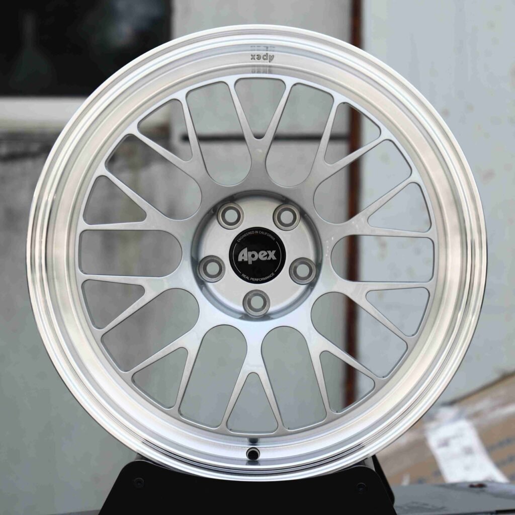 BMW M3 E46 wheels – Matte Silver Deep Lip (APEX-Style), front view