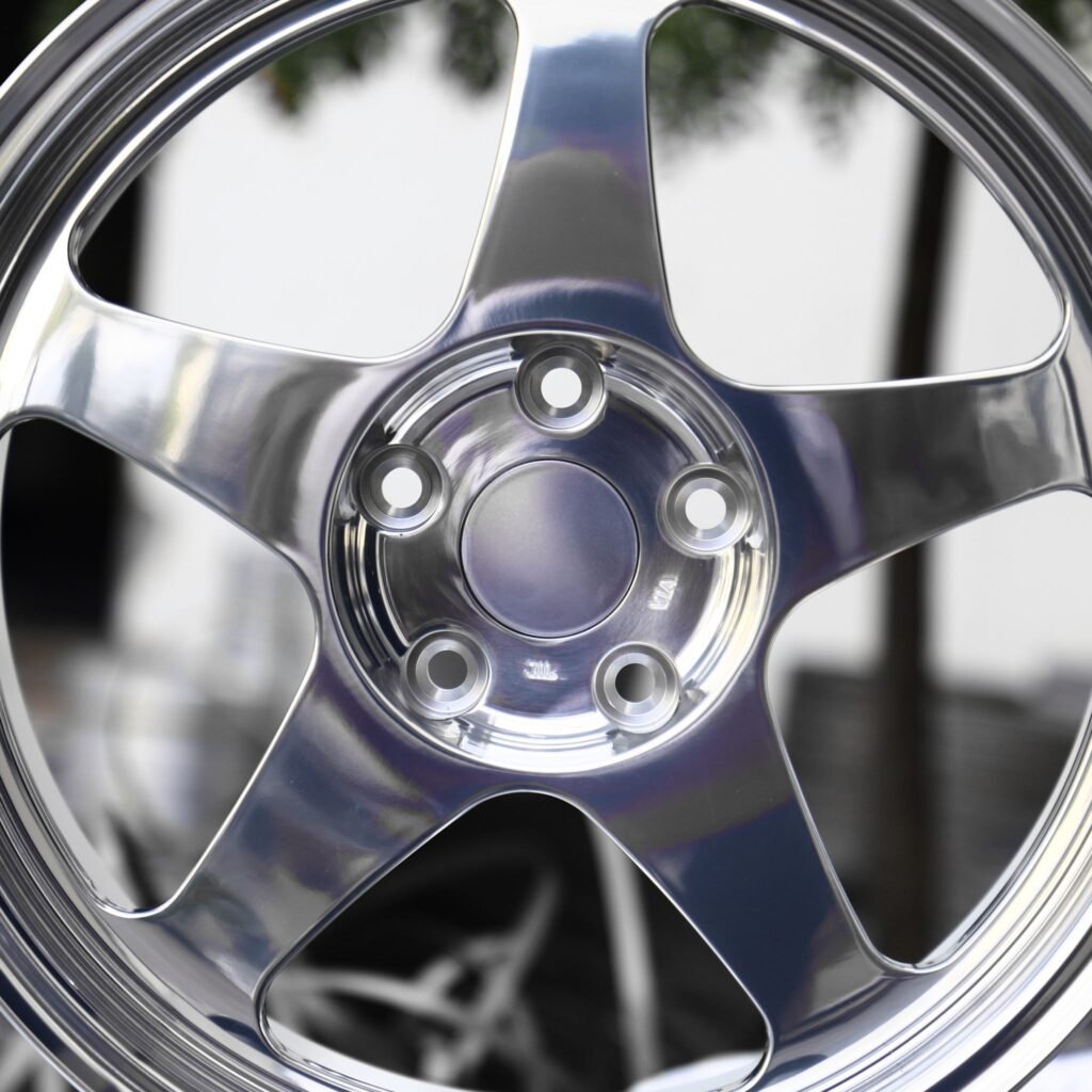 BMW M4 F82 wheels – Matte Silver Deep Lip, lip and barrel detail
