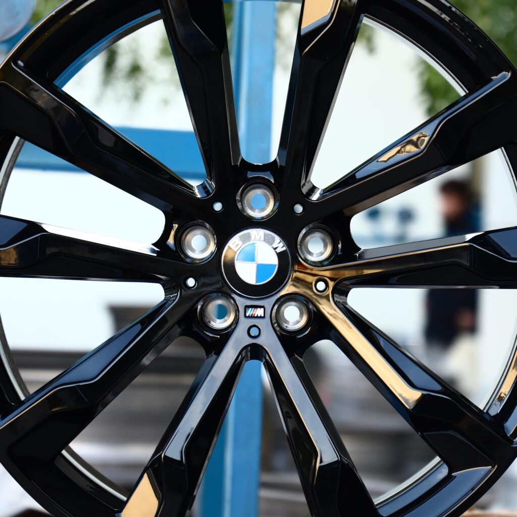 BMW M4 F82 wheels – Matte Silver Directional Milled, lip and barrel detail
