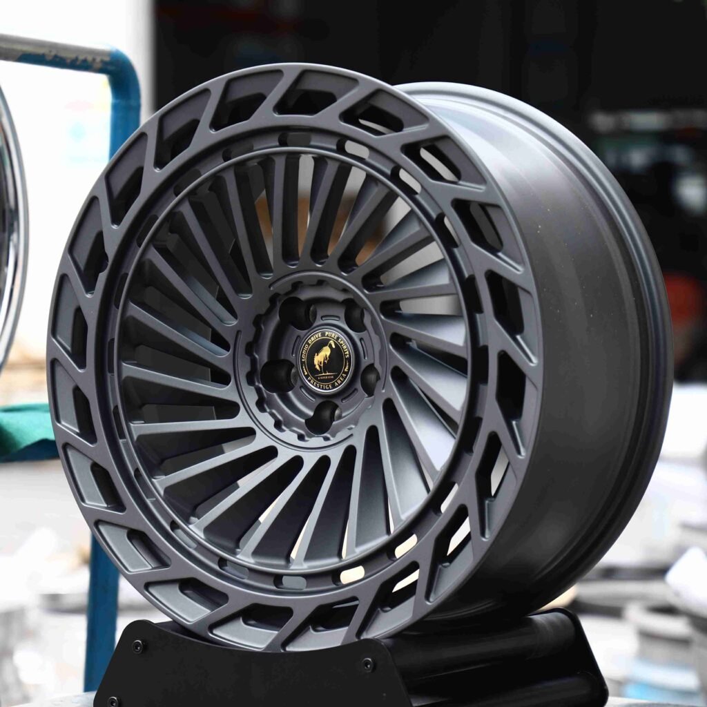 Ford Explorer wheels – Matte Silver Directional Milled (Ford Mustang OEM-Style), angled view