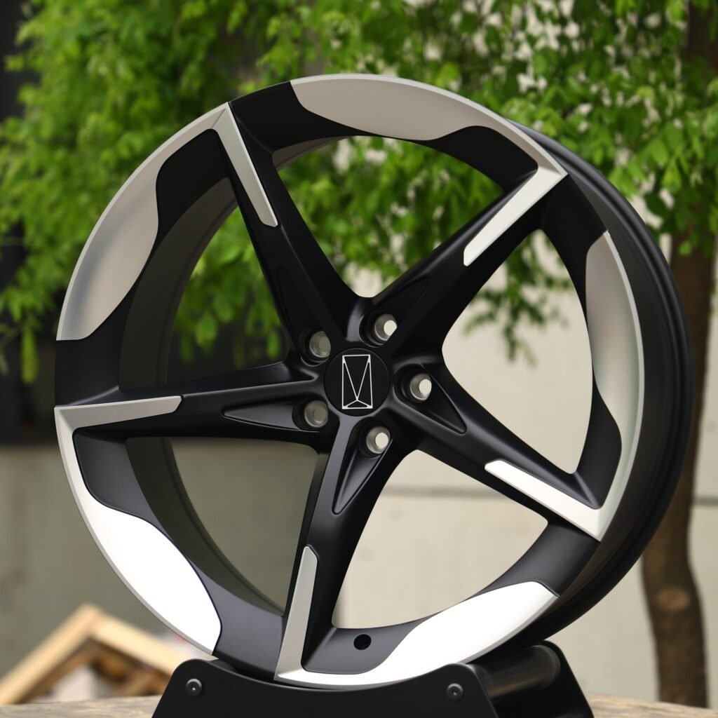 Zeekr 007 wheels – Matte Silver Directional Milled, angled view