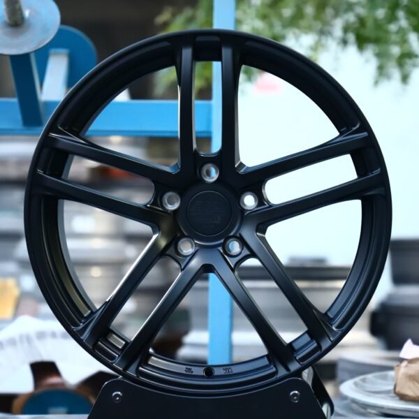 Tesla Model 3 wheels – Gloss Black Double 5-Spoke, front view