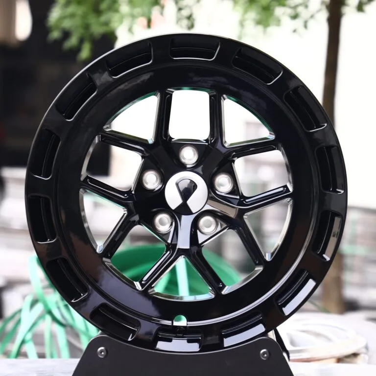 BMW 5 Series wheels – Matte Silver Double-Ring, front view