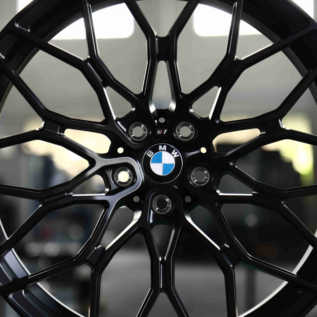 BMW M4 F82 wheels – Matte Silver (BMW Style 666M), lip and barrel detail