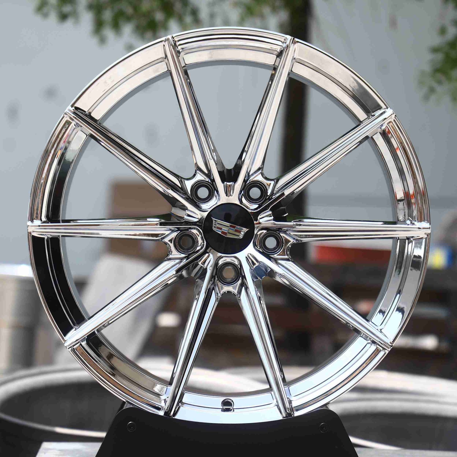 Cadillac CT5 wheels – Matte Silver, front view