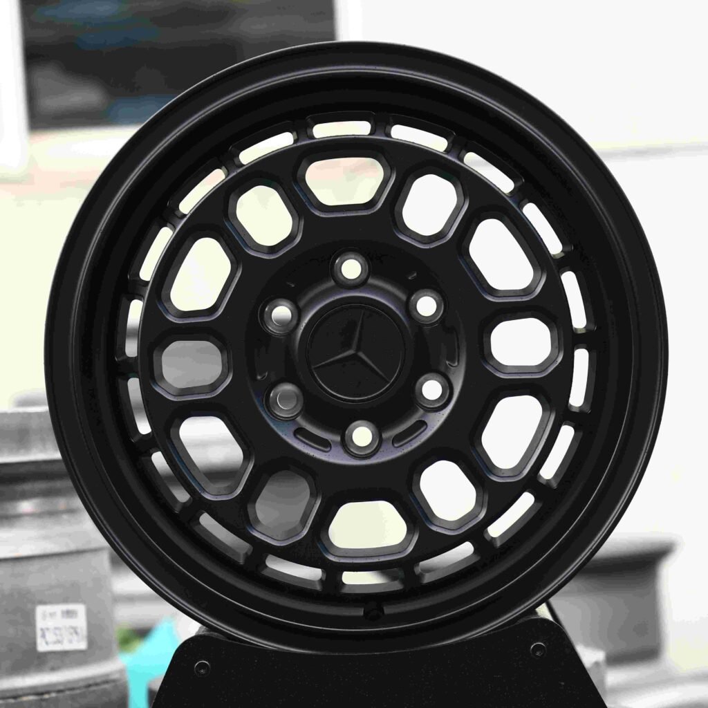 Matte Silver 6-Lug Off-Road Forged Wheels – Ford F-150 / Chevrolet Silverado Fitment (6-Lug)