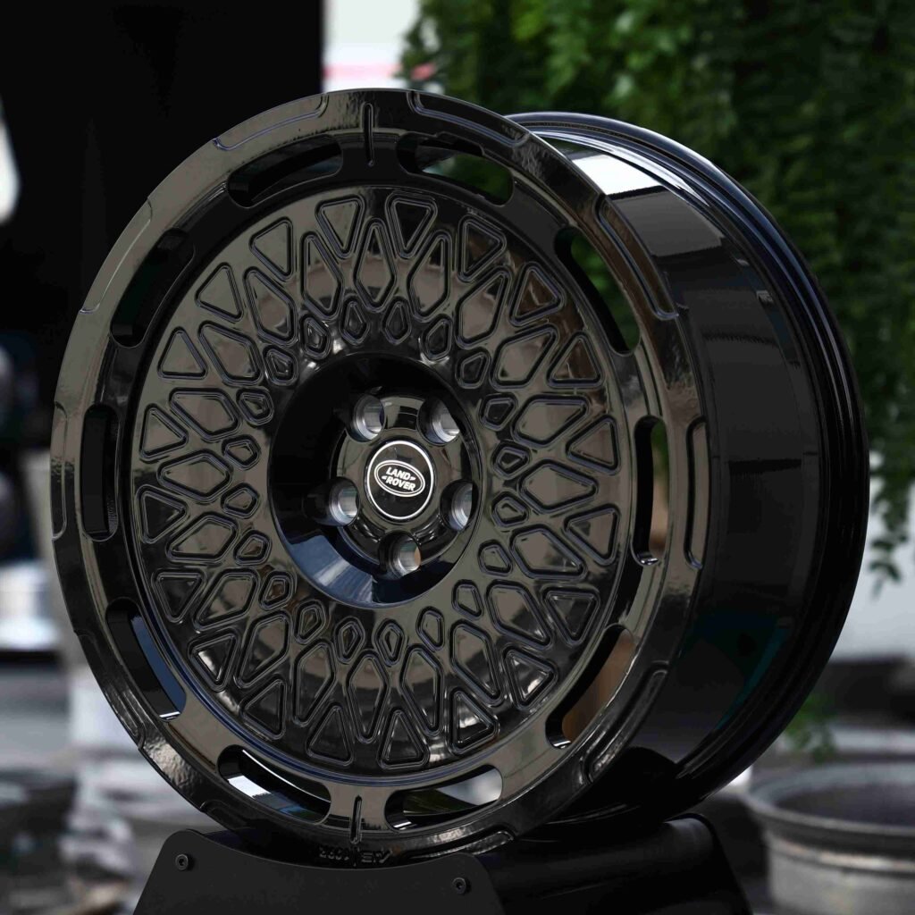 Land Rover Defender wheels – Matte Silver, angled view