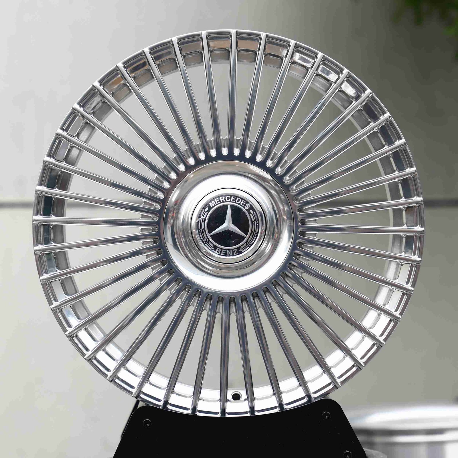 Mercedes-Benz E-Class wheels – Matte Silver, front view