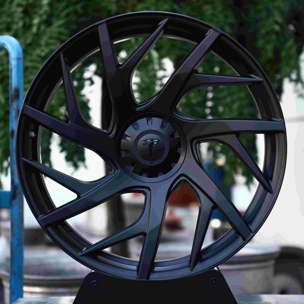 Tesla Model 3 wheels – Matte Silver Center-Lock, front view
