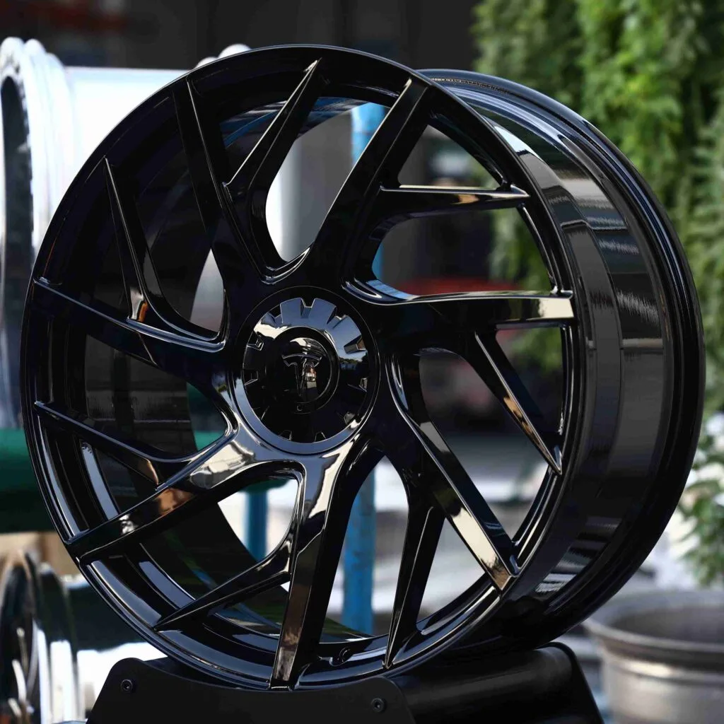 Tesla Model S wheels – Matte Silver Center-Lock, angled view