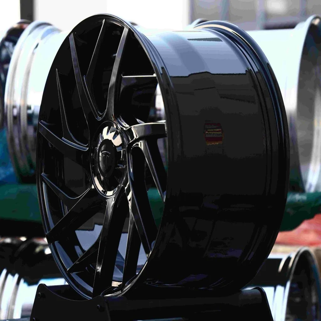 5x114.3 wheels – Matte Silver Center-Lock, side view