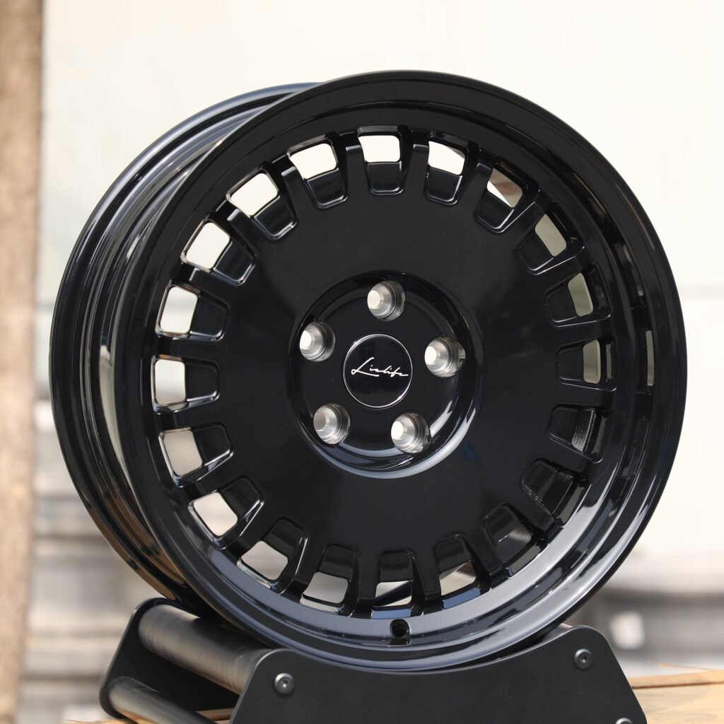 Matte Silver Full-Face Deep Lip Off-Road Forged Wheels - Land Rover Range Rover / Toyota Land Cruiser Fitment (5-Lug) view 2