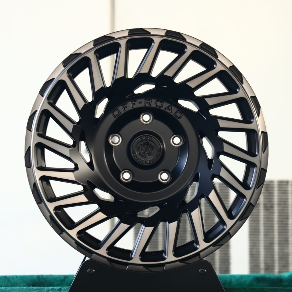 Матовые серебристые кованые диски для Land Rover Range Rover и BMW X5, с направленным рисунком, с закрытой лицевой частью — ANK-72553