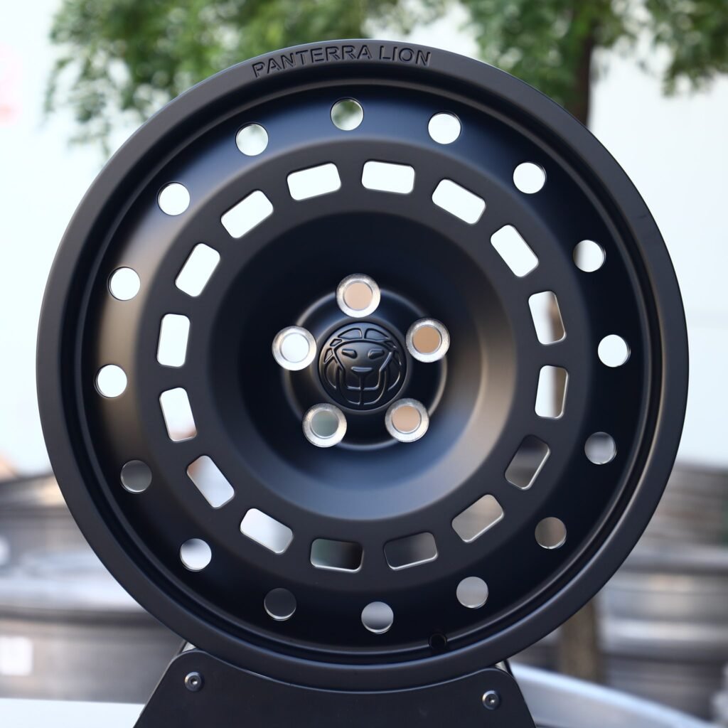 Land Rover Range Rover wheels – Matte Silver Full-Face, front view