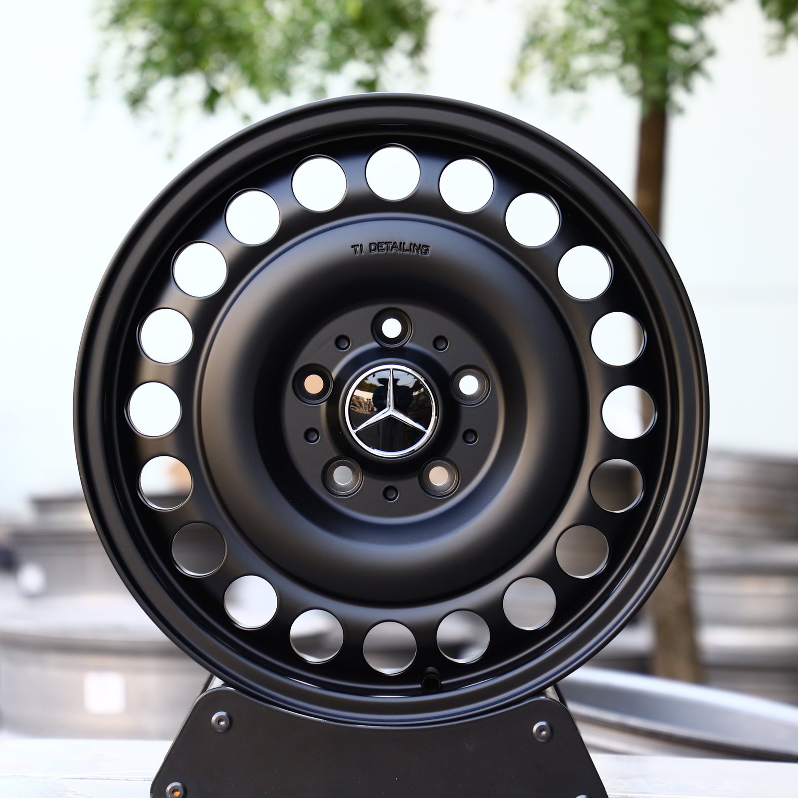 Mercedes-Benz E-Class wheels – Matte Silver Full-Face, front view