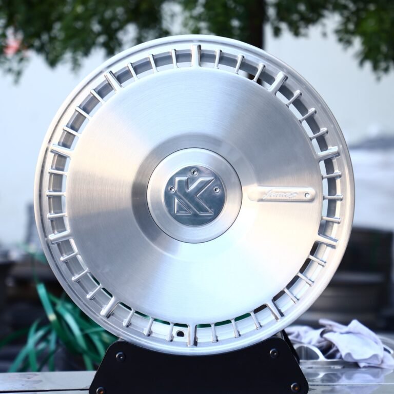 Porsche 911 wheels – Matte Silver Full-Face, front view