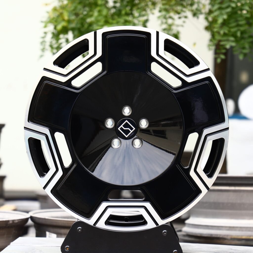 Matte Silver Full-Face Machined Face Forged Wheels - Zeekr 001 / Zeekr 007 Fitment (5-Lug) Monoblock forged wheel