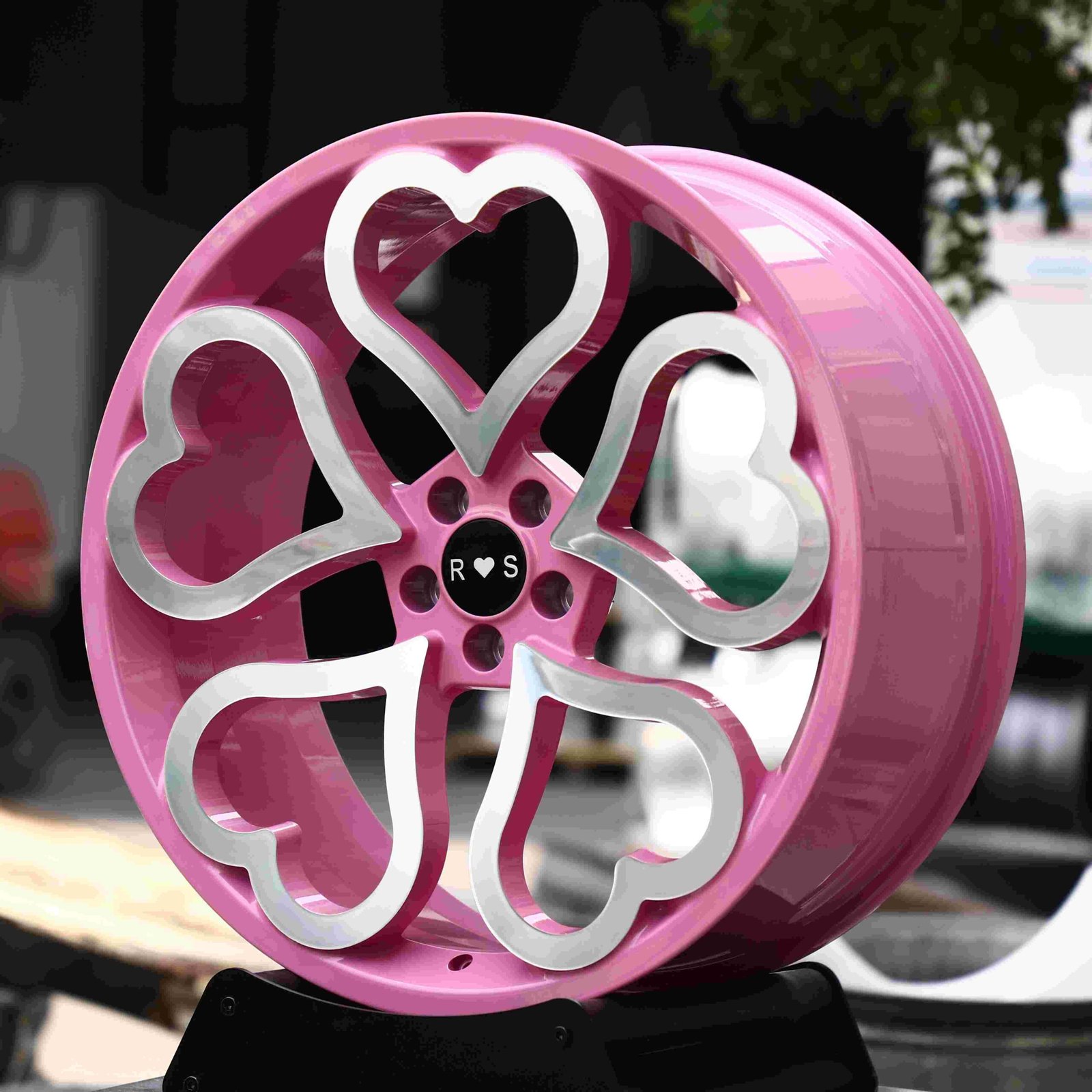 Porsche 911 wheels – Matte Silver Heart-Spoke, front view
