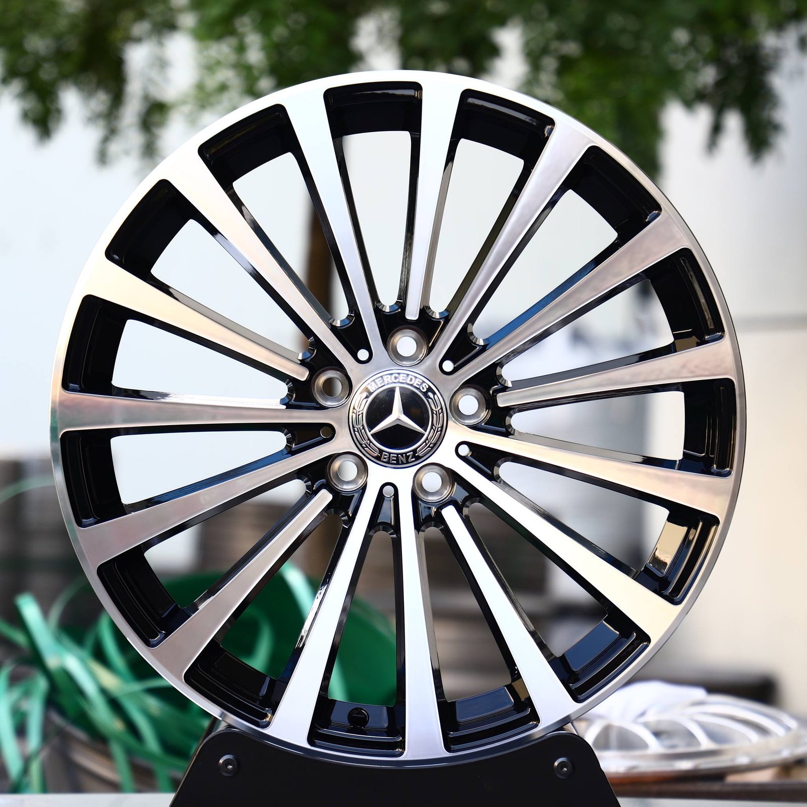 Mercedes-Benz E-Class wheels – Matte Silver Machined Face, front view