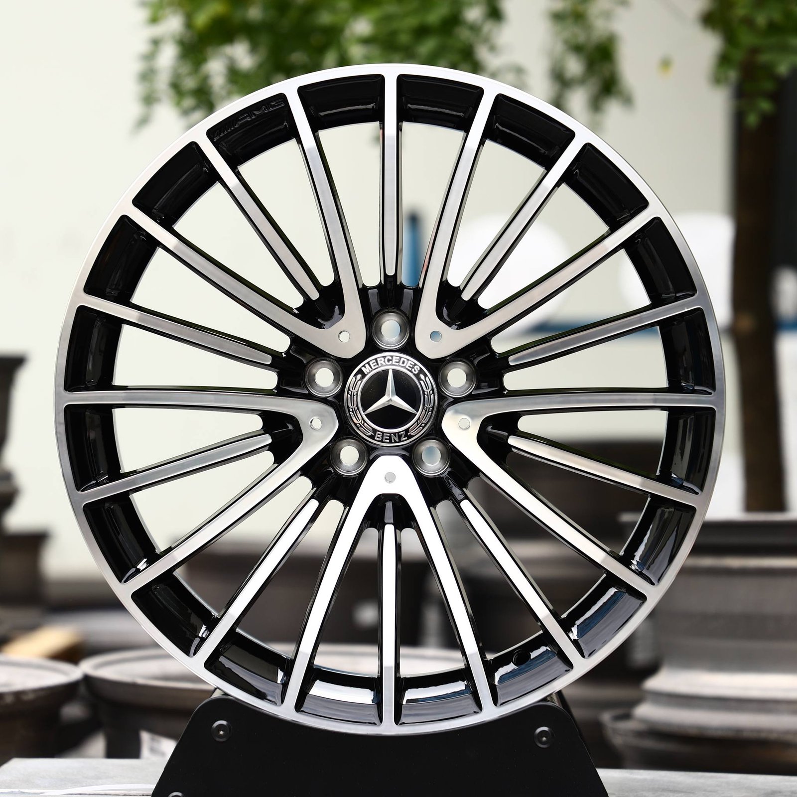 Mercedes-Benz E-Class wheels – Matte Silver Machined Face, front view