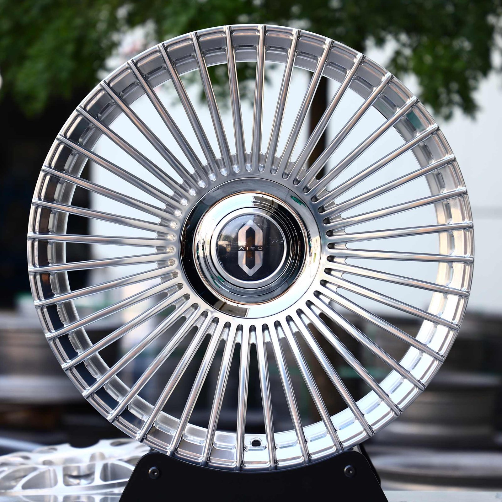AITO M9 wheels – Matte Silver Multi-Spoke, front view