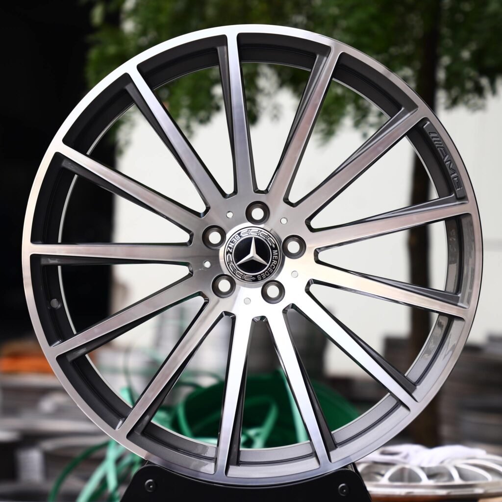 Mercedes-Benz E-Class wheels – Matte Silver Multi-Spoke Machined Face, front view