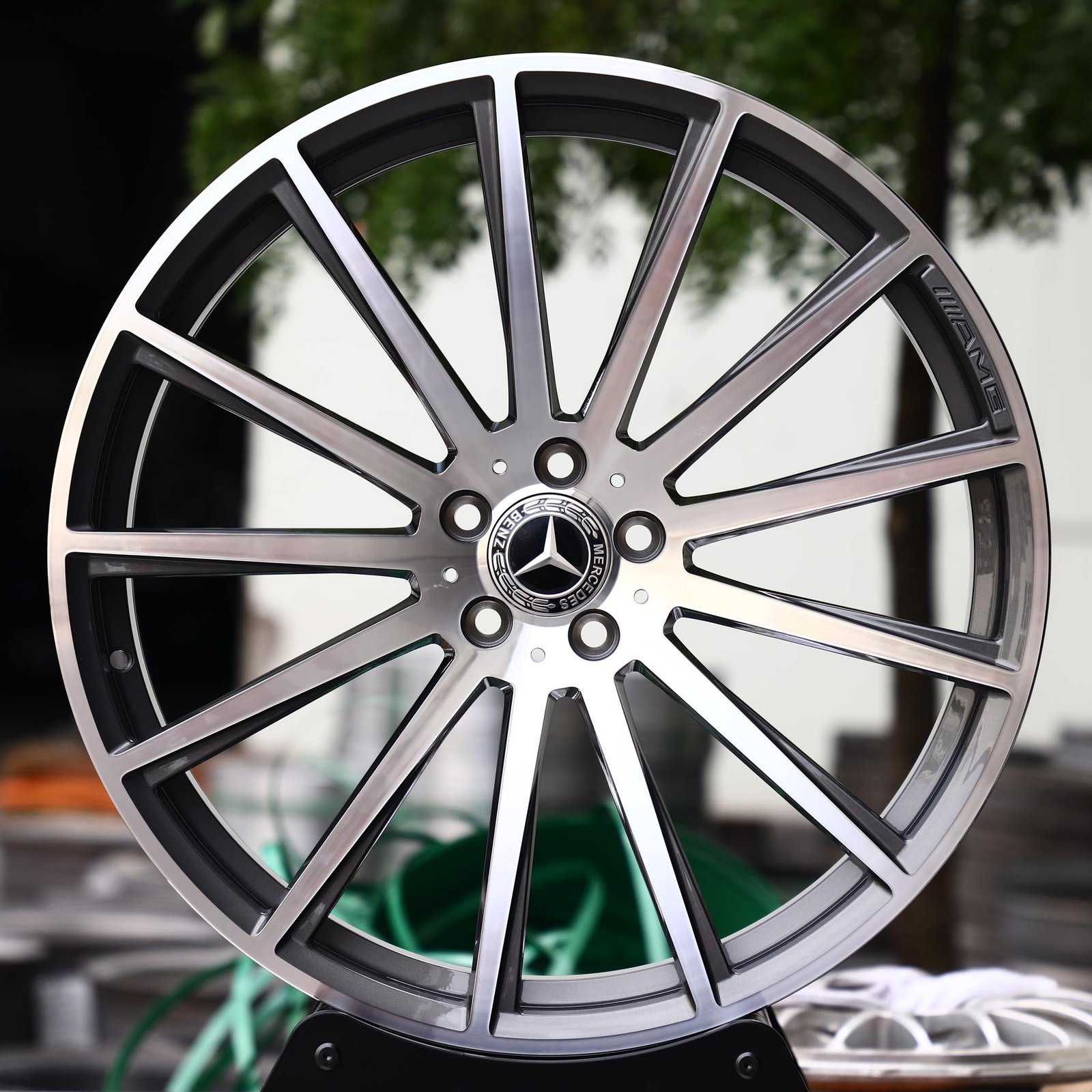 Mercedes-Benz E-Class wheels – Matte Silver Multi-Spoke Machined Face, front view