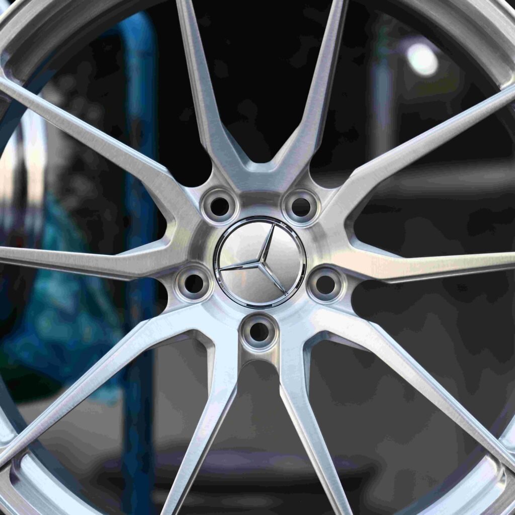 Audi A4 B9 wheels – Matte Silver Petal (Mercedes-Benz OEM-Style), lip and barrel detail