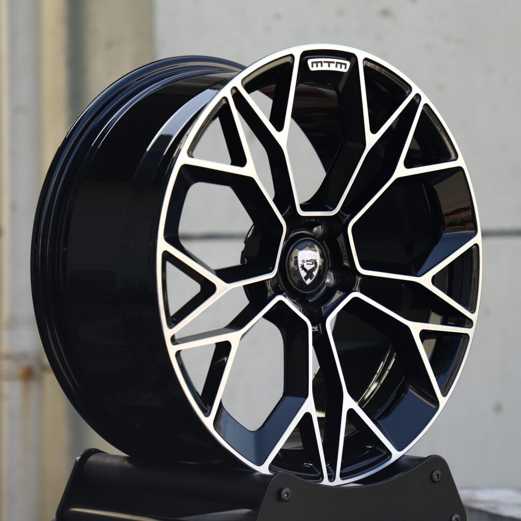 Matte Silver Petal-Spoke Machined Face Forged Wheels - Audi A6 / BMW 5 Series Fitment (5-Lug) view 3