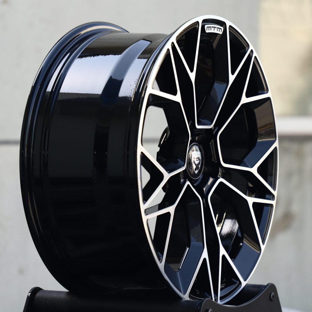 Matte Silver Petal-Spoke Machined Face Forged Wheels - Audi A6 / BMW 5 Series Fitment (5-Lug) view 4