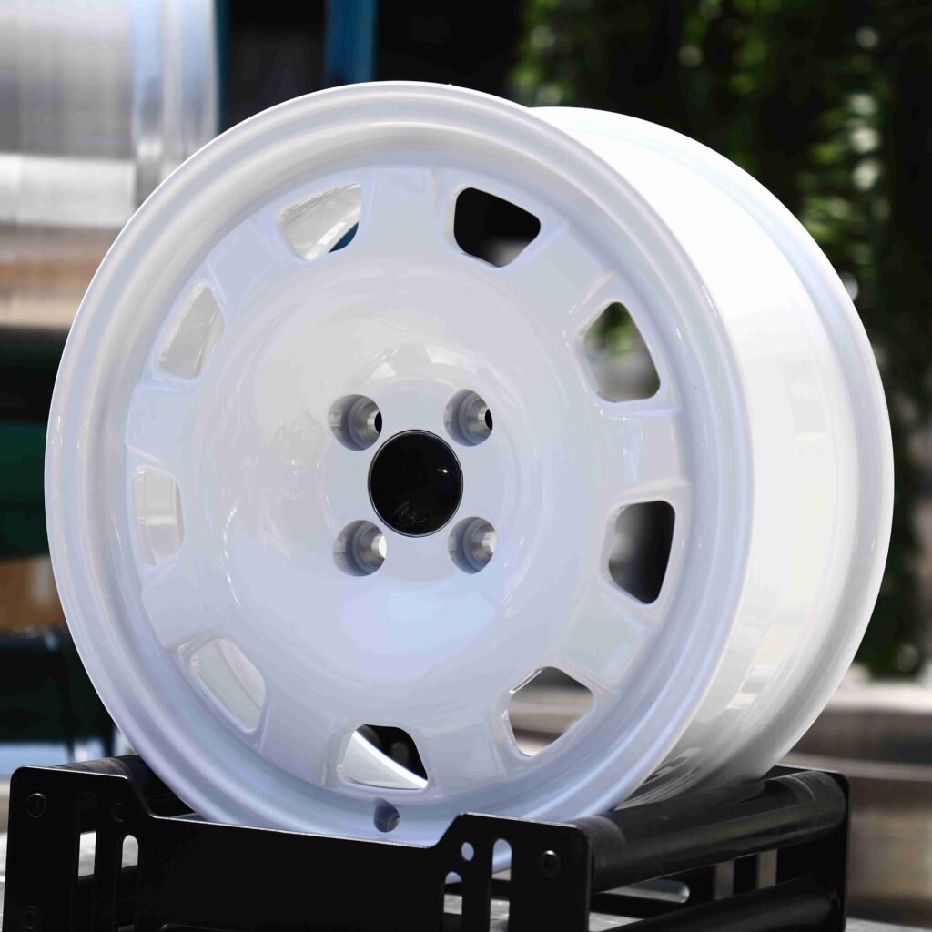 Toyota Corolla wheels – Matte Silver Semi-Full-Face, angled view