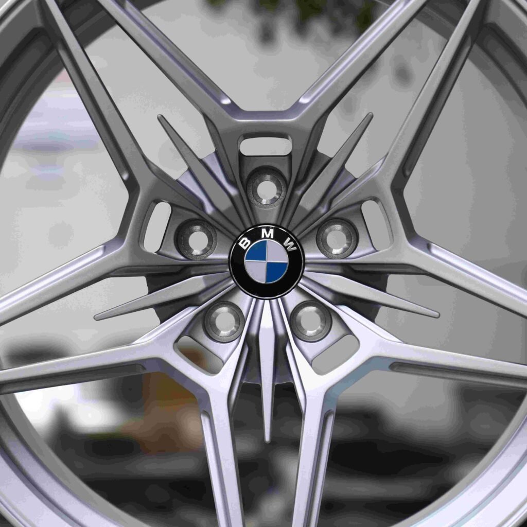 Audi A4 B9 wheels – Matte Silver Split, lip and barrel detail