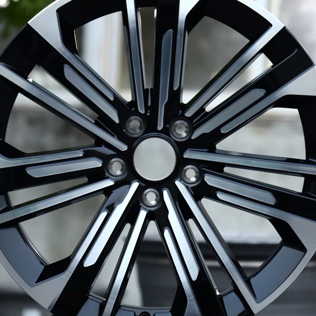 BMW M4 F82 wheels – Matte Silver Split Machined Face, lip and barrel detail