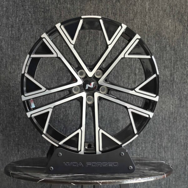 Hyundai Elantra N wheels – Hyundai N Style Matte Silver Split-Spoke Machined Face, front view