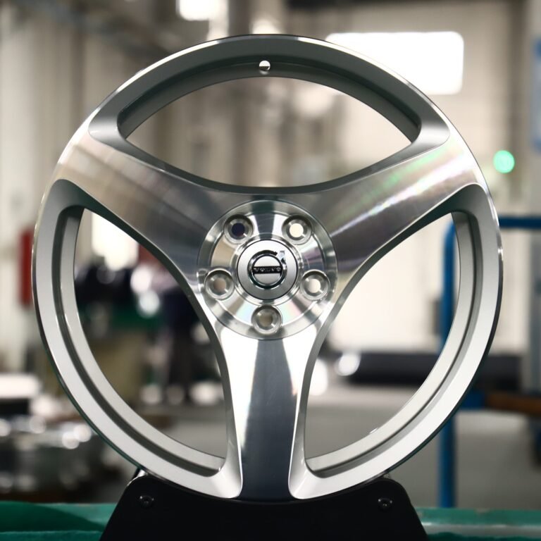 Volvo S60 wheels – Matte Silver Triangular Spoke, front view