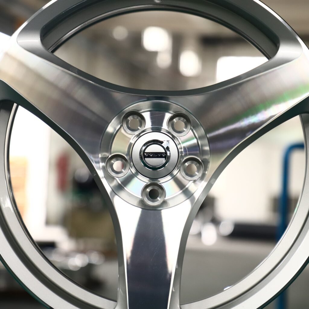 BMW M3 F80 wheels – Matte Silver Triangular Spoke, lip and barrel detail