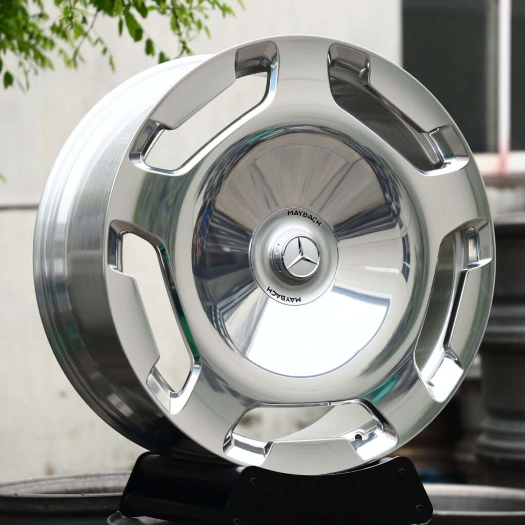 Mercedes-Benz S-Class wheels – Polished Full-Face Dish (Maybach-Style), angled view