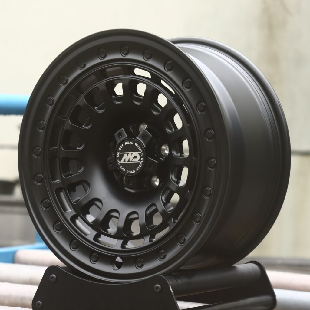BMW 5 Series wheels – MD Off Road Gloss Black Deep Lip Exposed Bolt Detail Double Ring Lip, angled view