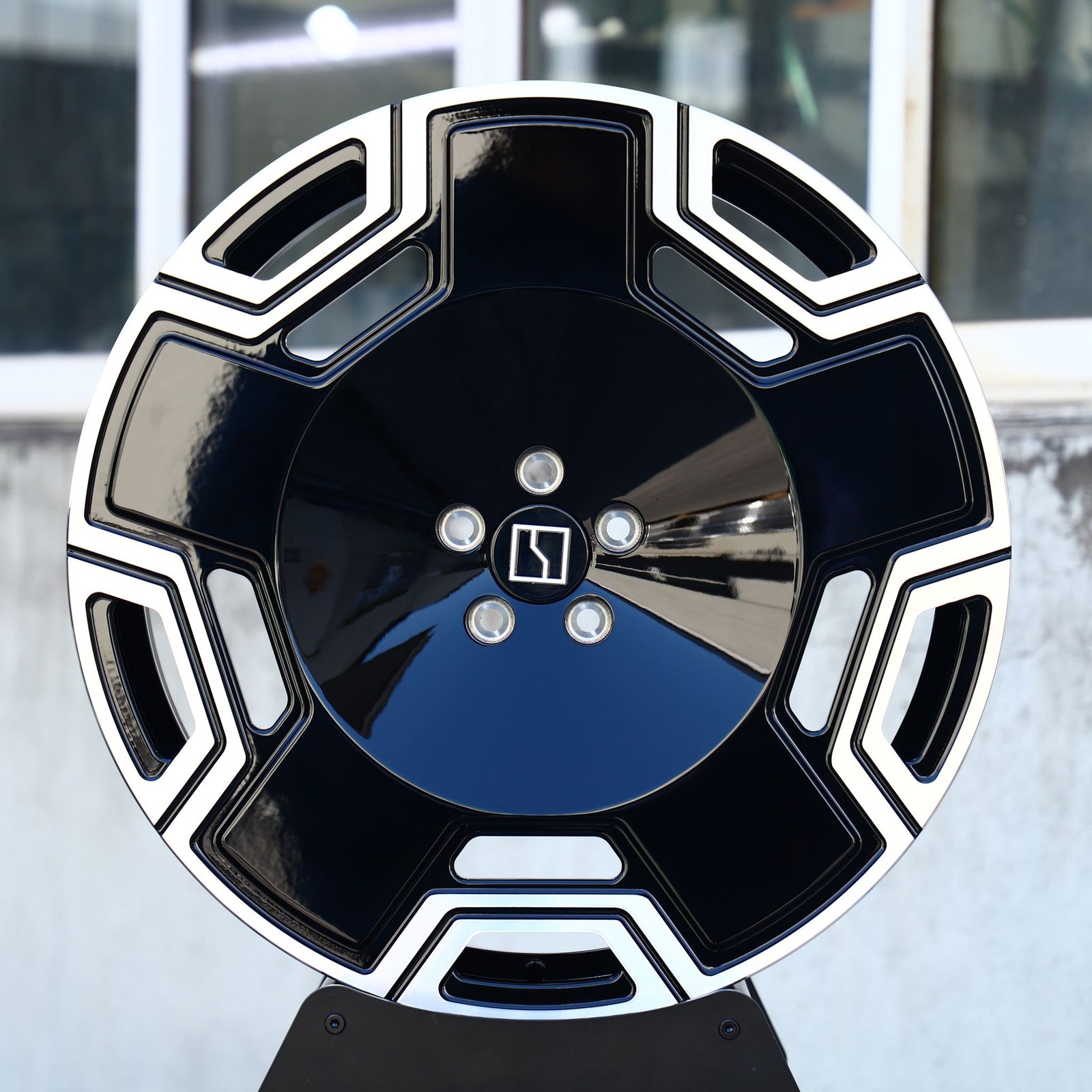 Mercedes-Benz E-Class wheels – Gloss Black Machined Full-Face 5-Spoke, front view