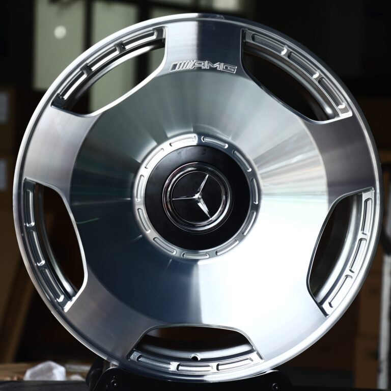 Mercedes-Benz E-Class wheels – Brushed Silver 3-Spoke Dish (Mercedes-Benz OEM-Style), front view