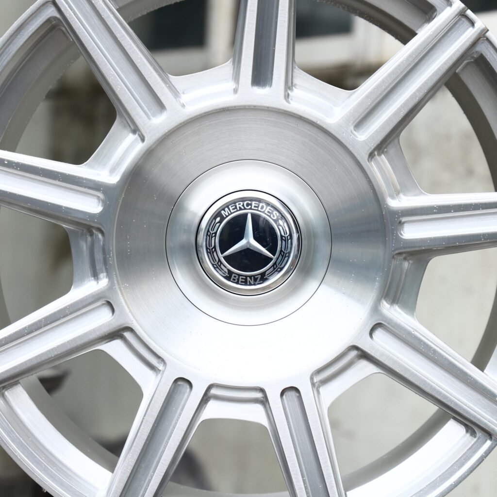 Mercedes-Benz E-Class wheels – Brushed Silver Twin 10-Spoke (Mercedes-Benz OEM-Style), lip and barrel detail