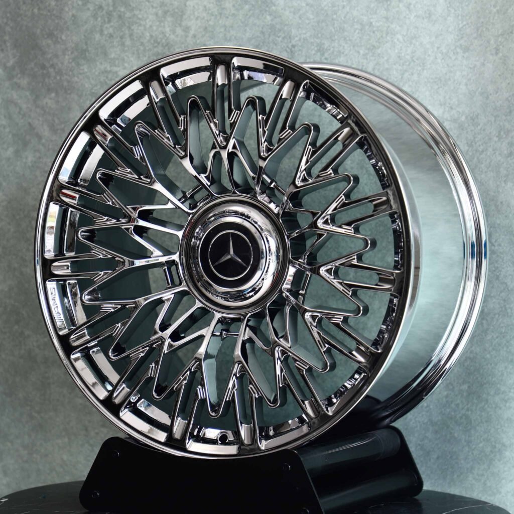 Mercedes-Benz S-Class wheels – Chrome Mesh Polished Lip (Mercedes-Benz OEM-Style), angled view