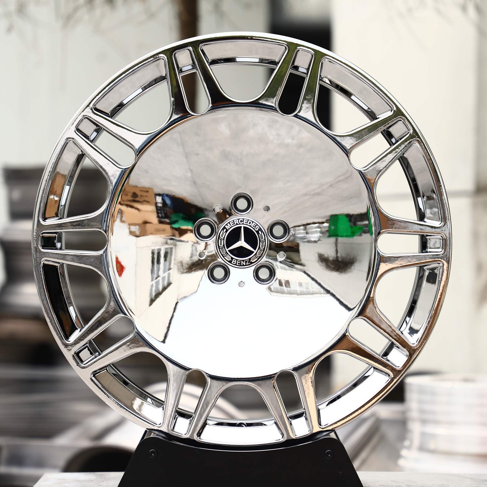 Mercedes-Benz E-Class wheels – Chrome Mesh (Mercedes-Benz OEM-Style), front view