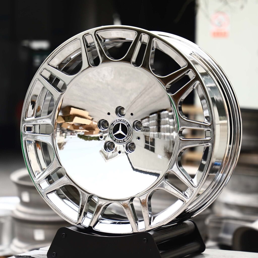 Mercedes-Benz S-Class wheels – Chrome Mesh (Mercedes-Benz OEM-Style), angled view