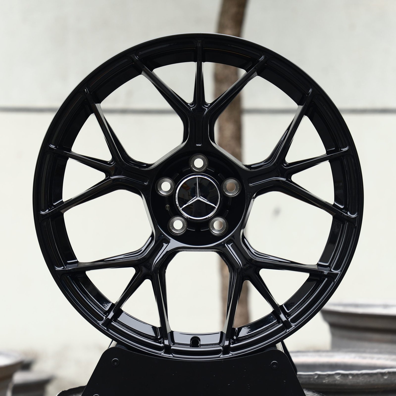 Mercedes-Benz E-Class wheels – Gloss Black 5 Y-Spoke (Mercedes-Benz OEM-Style), front view